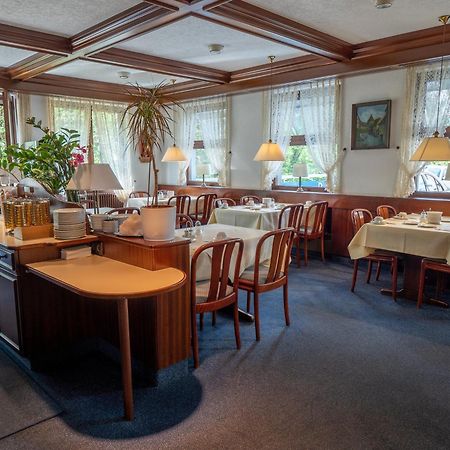 Hotel Pflum Mit Gaestehaus Nuertingen Buitenkant foto