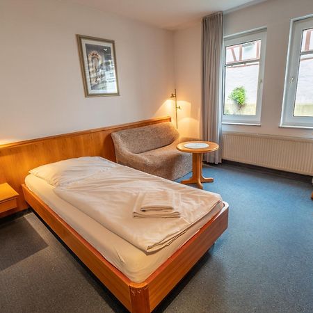 Hotel Pflum Mit Gaestehaus Nuertingen Buitenkant foto